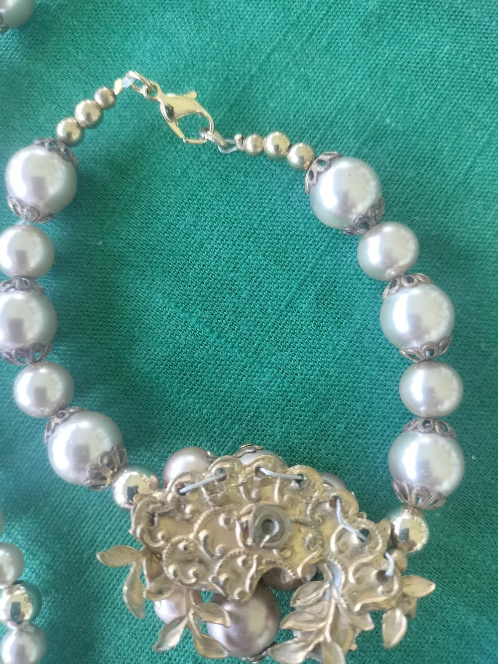 N/A elegant pearl